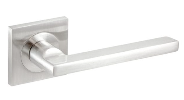 ידית לדלת דגם DMA241